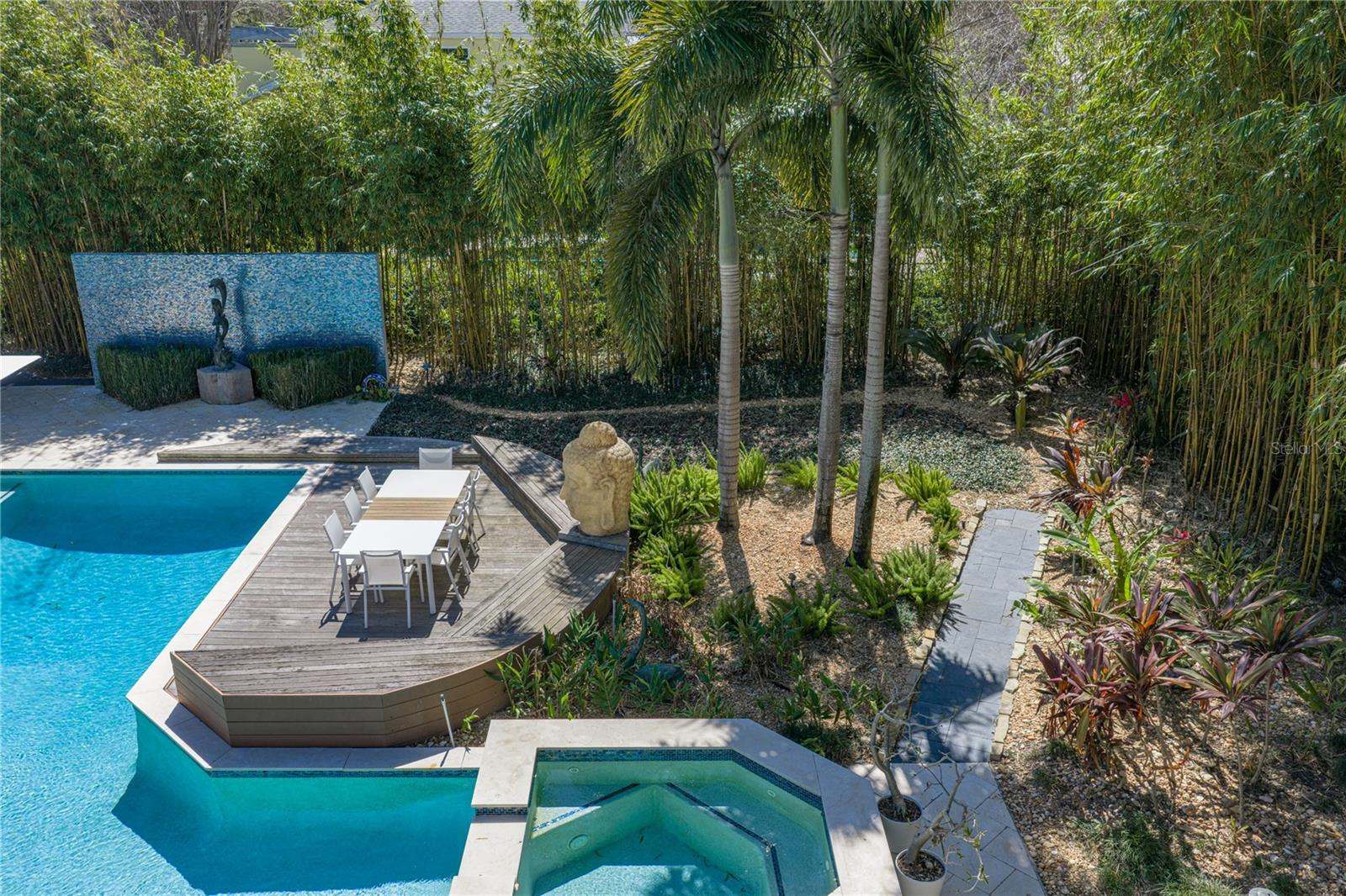 1200 45TH Avenue North, Saint Petersburg, FL 33703