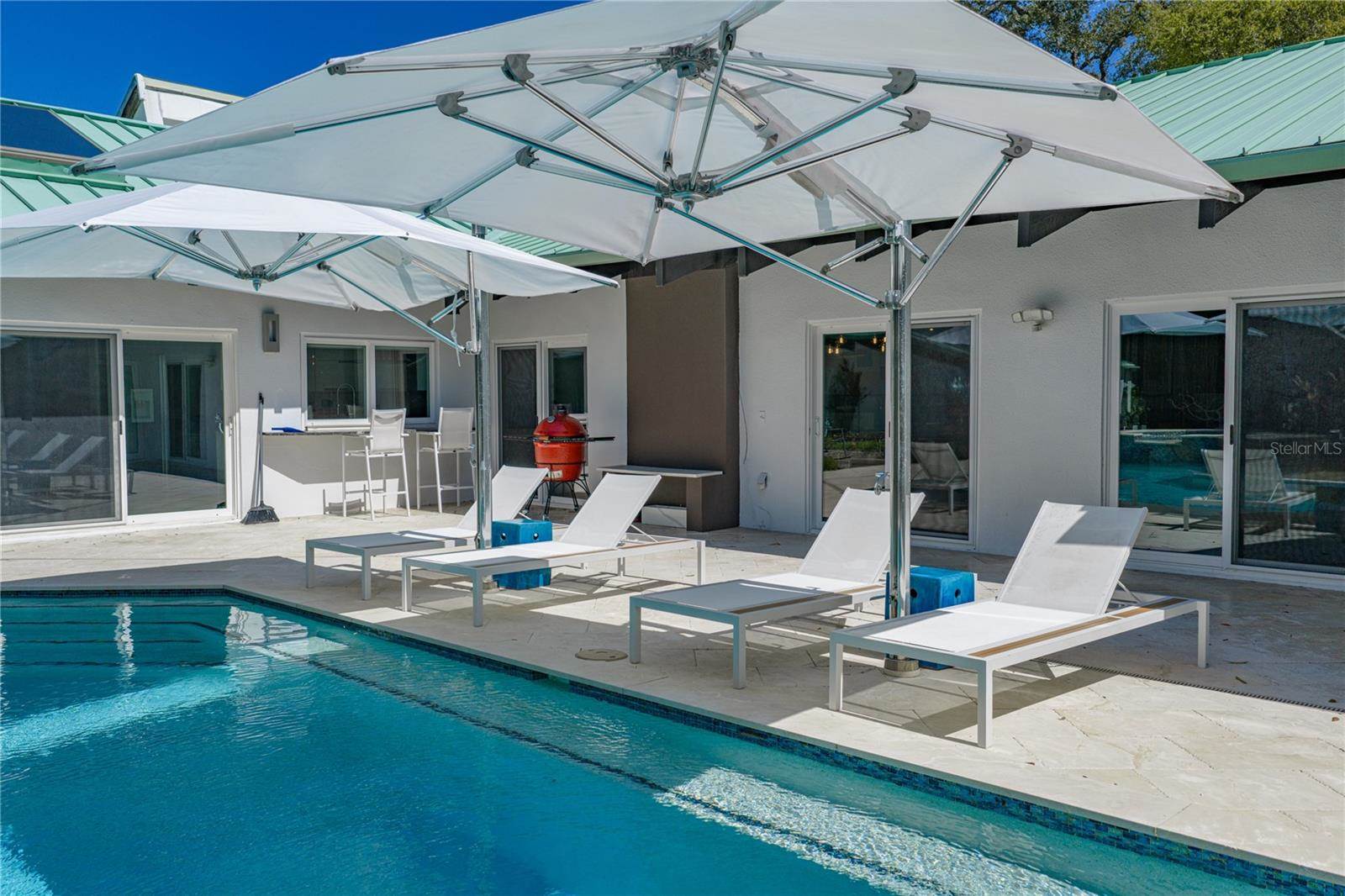 1200 45TH Avenue North, Saint Petersburg, FL 33703