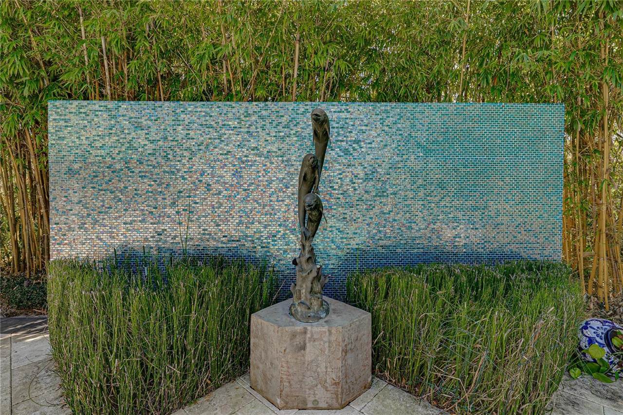 1200 45TH Avenue North, Saint Petersburg, FL 33703