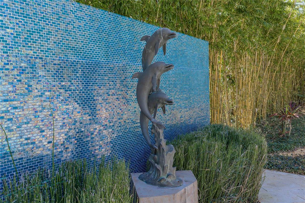 1200 45TH Avenue North, Saint Petersburg, FL 33703