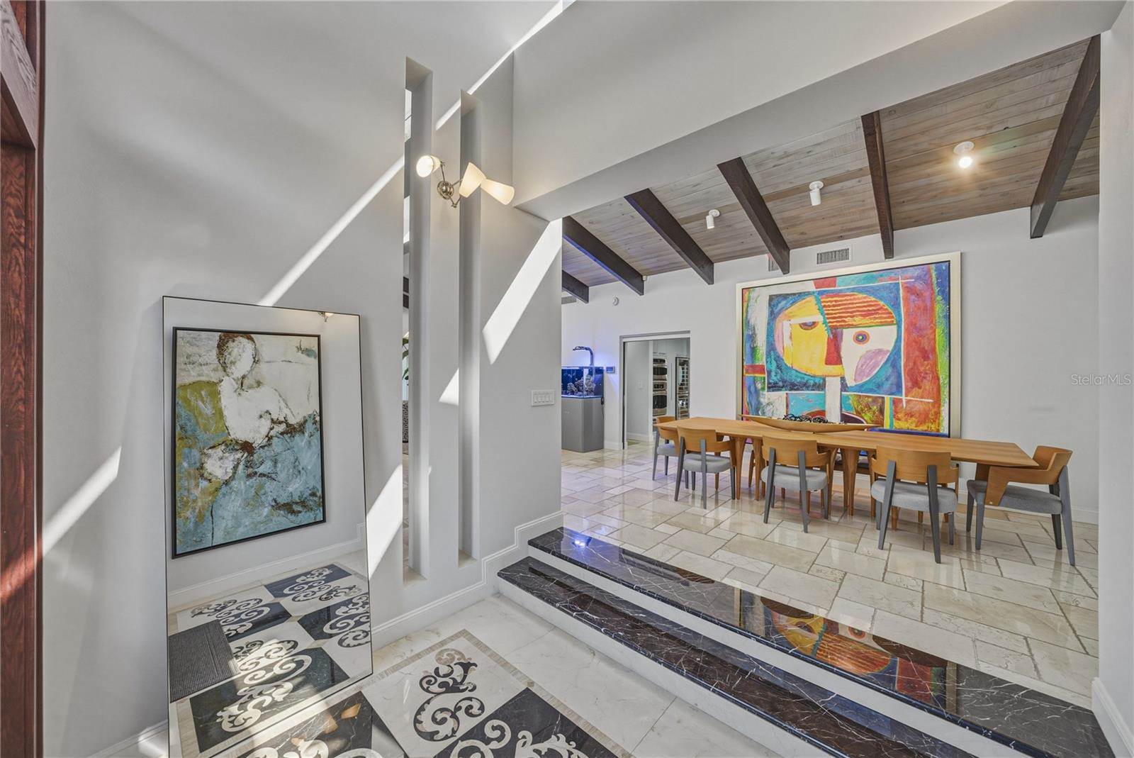 1200 45TH Avenue North, Saint Petersburg, FL 33703