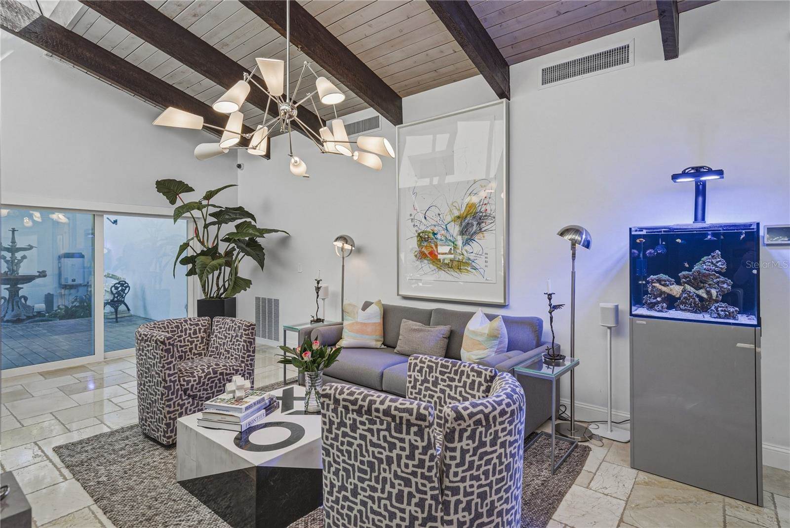 1200 45TH Avenue North, Saint Petersburg, FL 33703