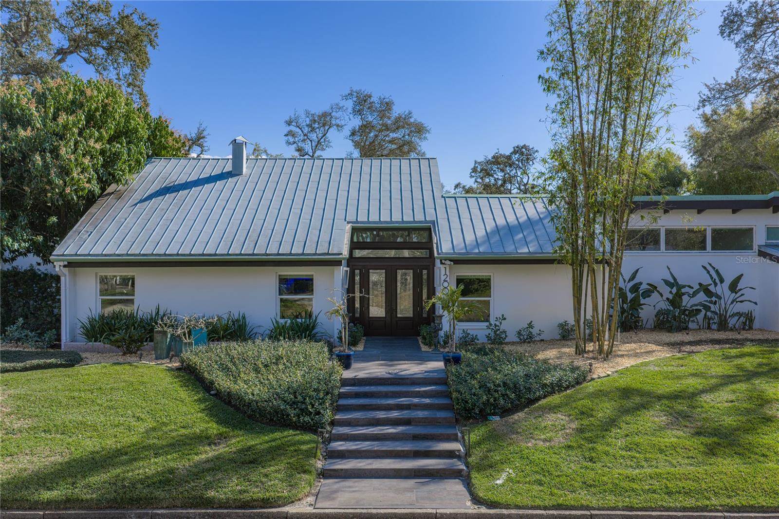 1200 45TH Avenue North, Saint Petersburg, FL 33703