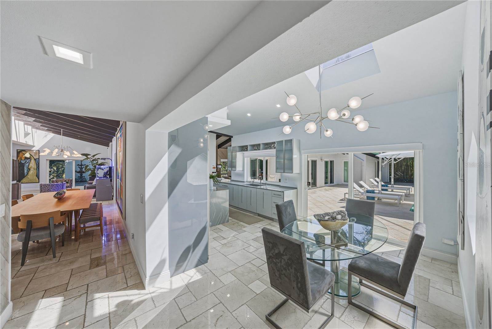 1200 45TH Avenue North, Saint Petersburg, FL 33703