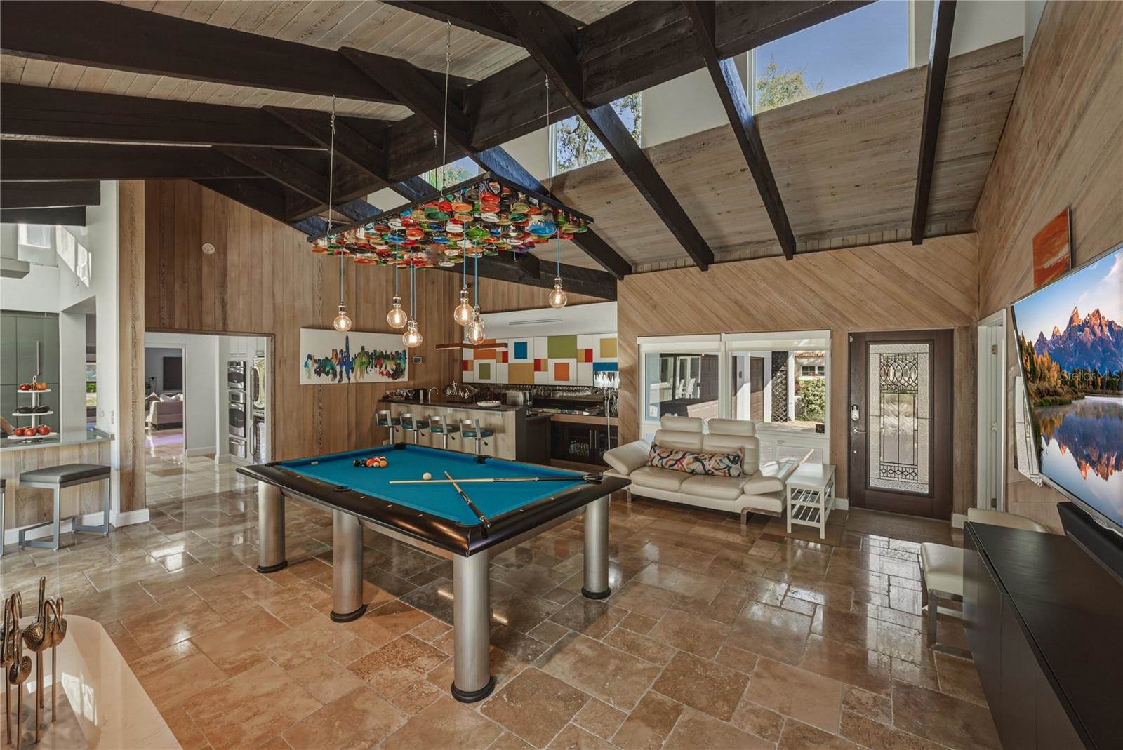 1200 45TH Avenue North, Saint Petersburg, FL 33703