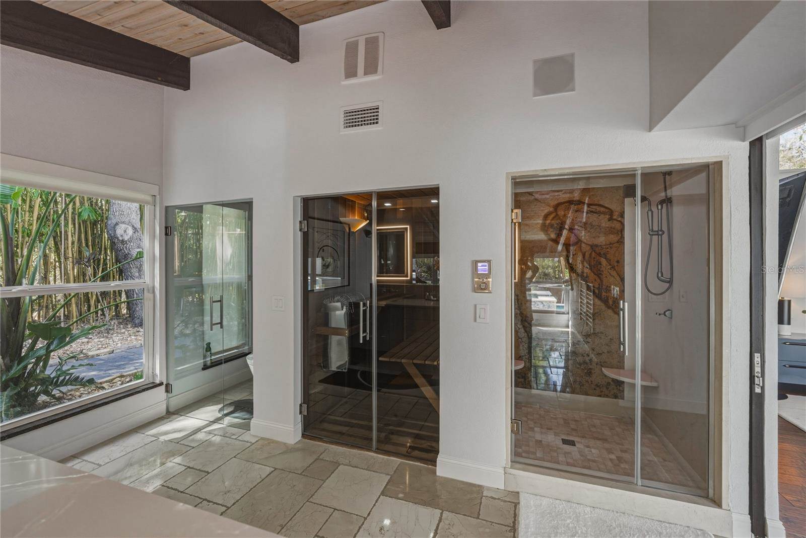 1200 45TH Avenue North, Saint Petersburg, FL 33703