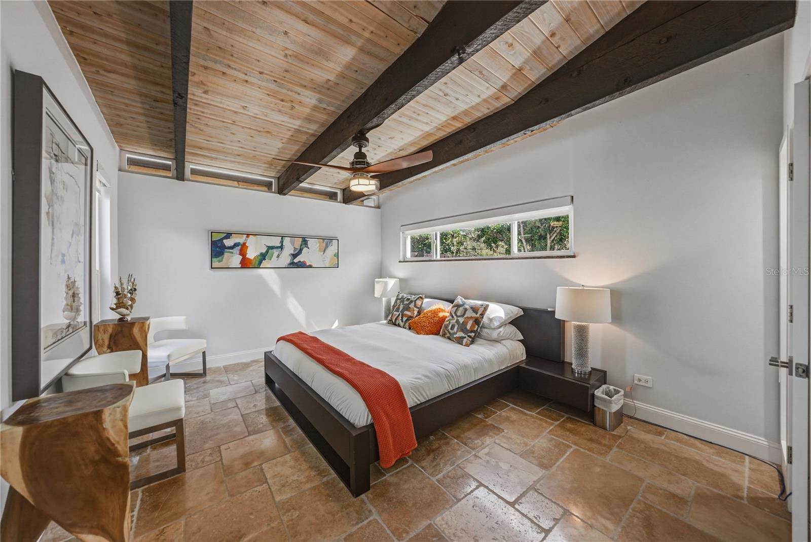 1200 45TH Avenue North, Saint Petersburg, FL 33703