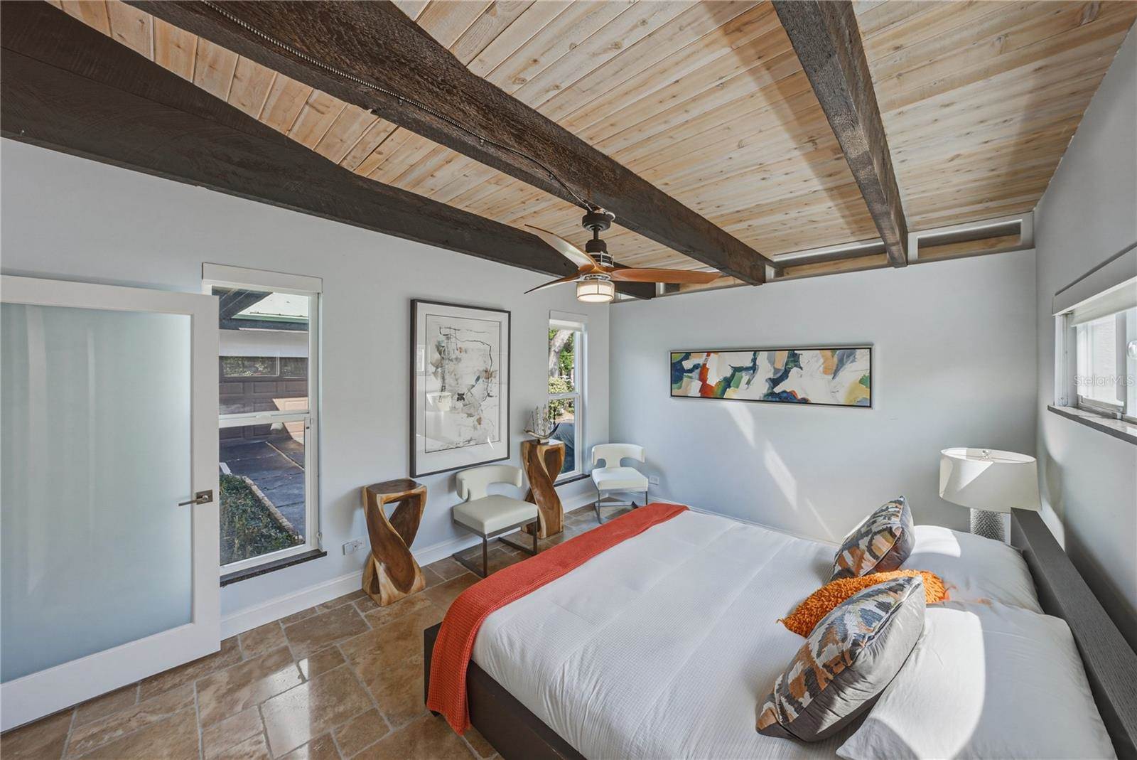 1200 45TH Avenue North, Saint Petersburg, FL 33703