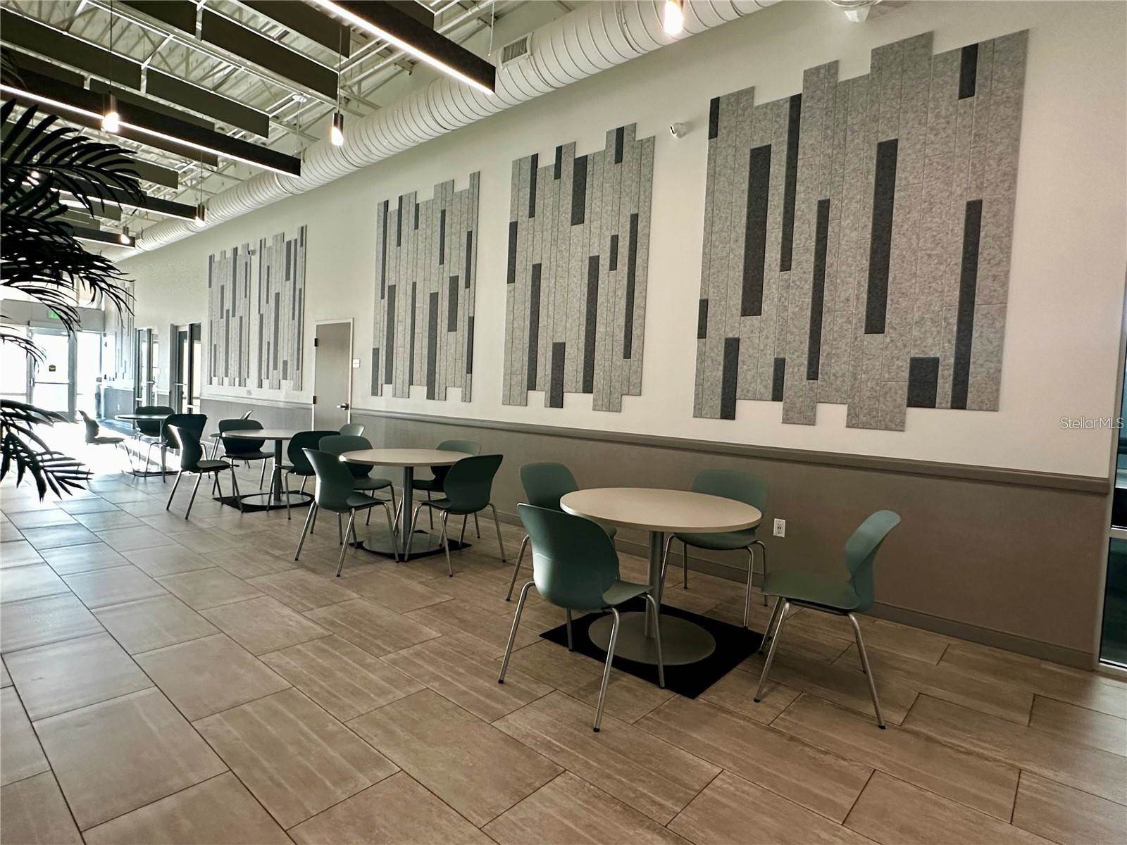 1100 Belcher Road South, #406, Largo, FL 33771