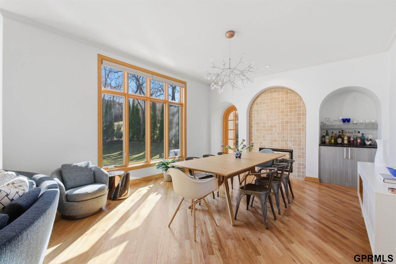 5911 South 119 Plaza, Omaha, NE 68137