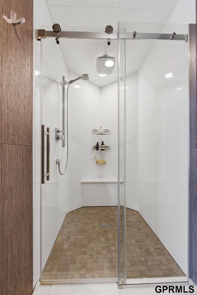 5911 South 119 Plaza, Omaha, NE 68137