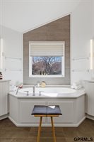 5911 South 119 Plaza, Omaha, NE 68137