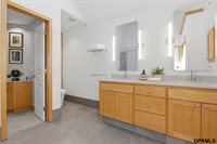 5911 South 119 Plaza, Omaha, NE 68137