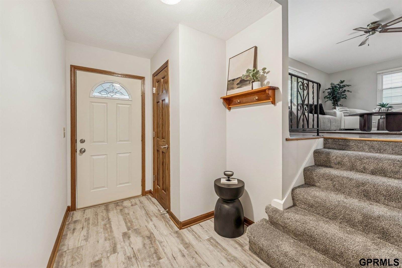 9916 Nina Street, Omaha, NE 68124