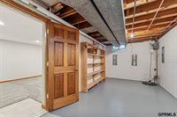 9916 Nina Street, Omaha, NE 68124