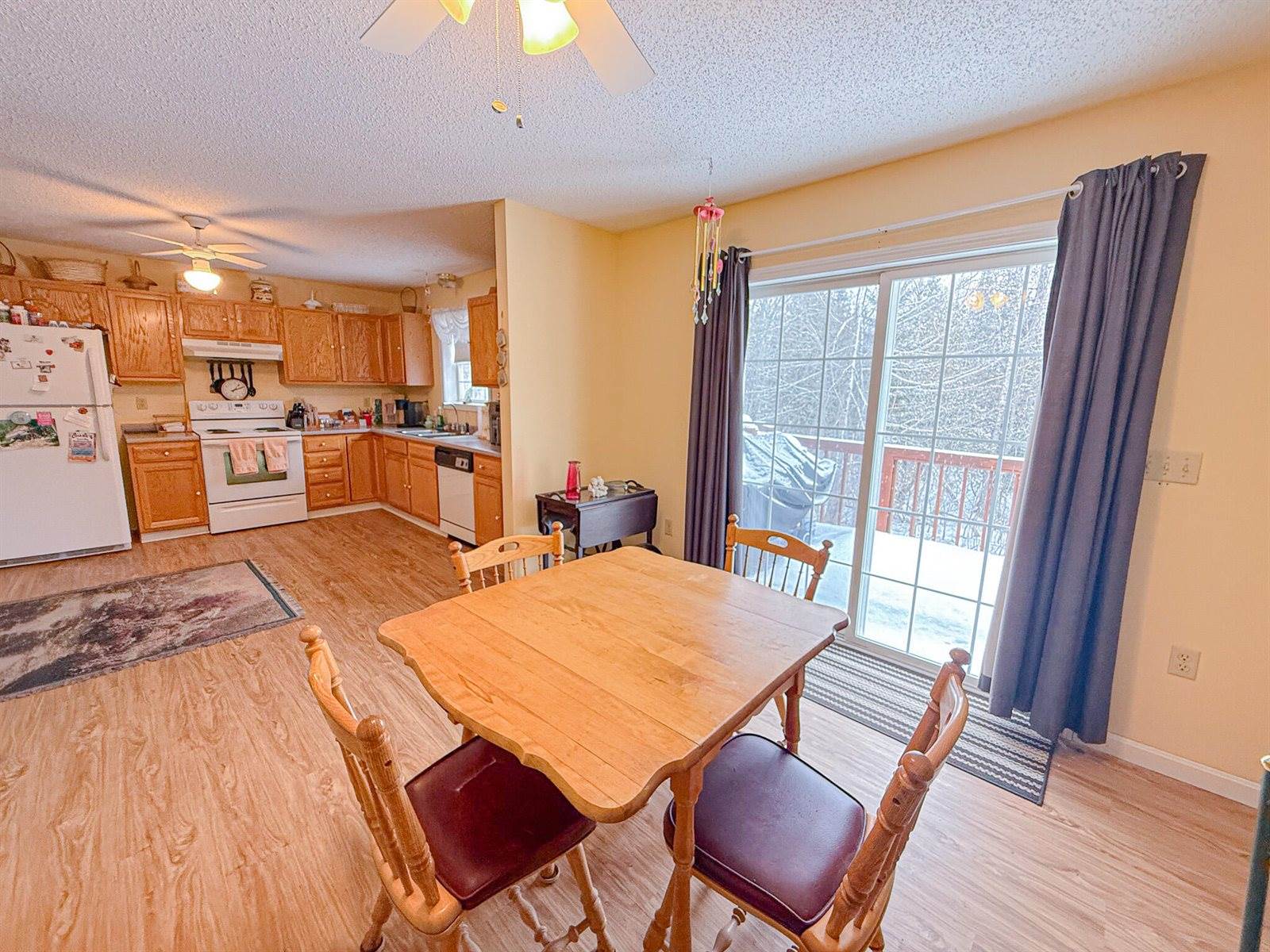 2094 Glenwood Avenue, Hermon, ME 04401