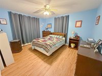 2094 Glenwood Avenue, Hermon, ME 04401