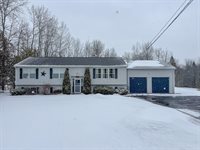 2094 Glenwood Avenue, Hermon, ME 04401