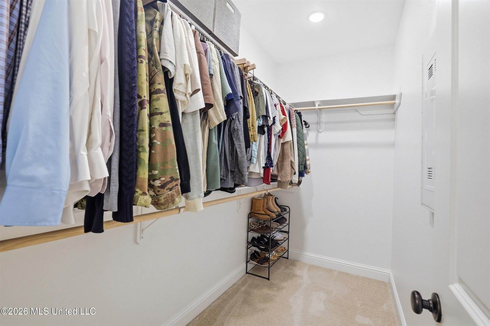 11436 Memphis Circle, Ocean Springs, MS 39564