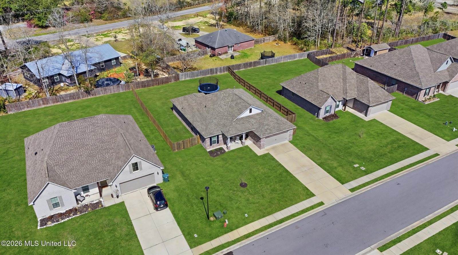 11436 Memphis Circle, Ocean Springs, MS 39564