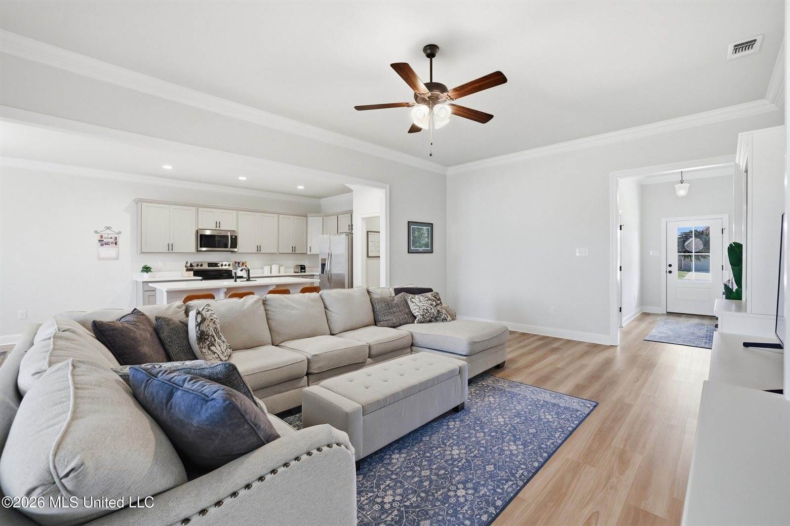 11436 Memphis Circle, Ocean Springs, MS 39564