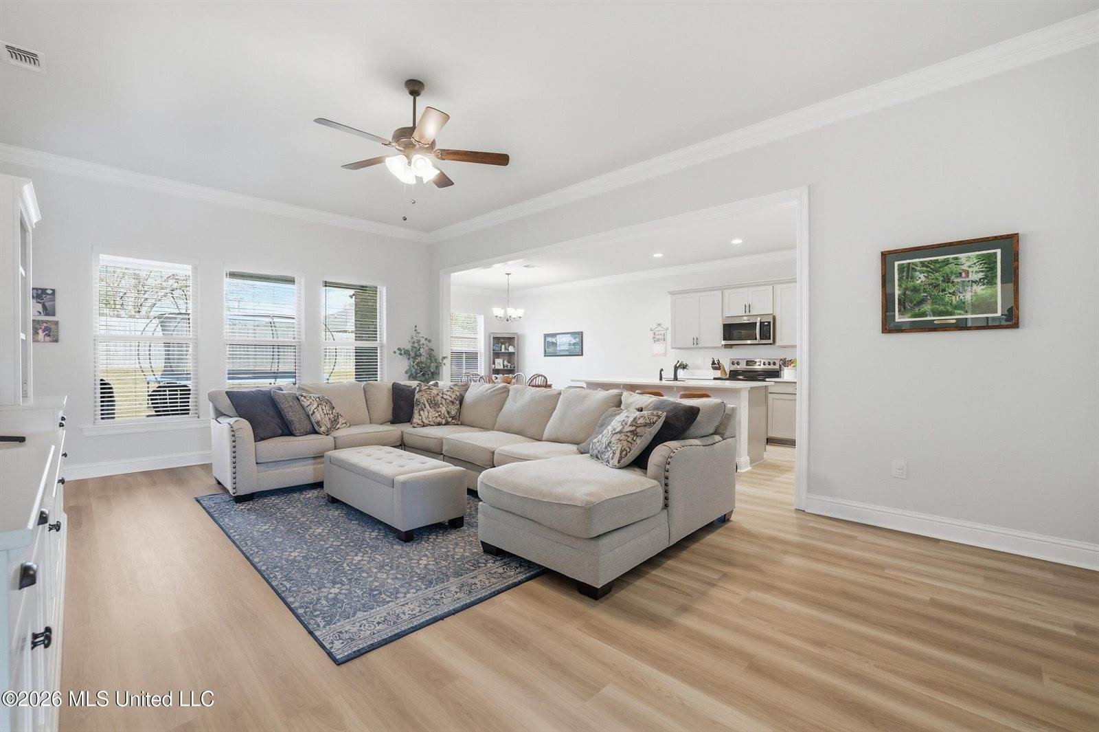 11436 Memphis Circle, Ocean Springs, MS 39564