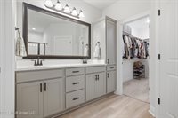 11436 Memphis Circle, Ocean Springs, MS 39564