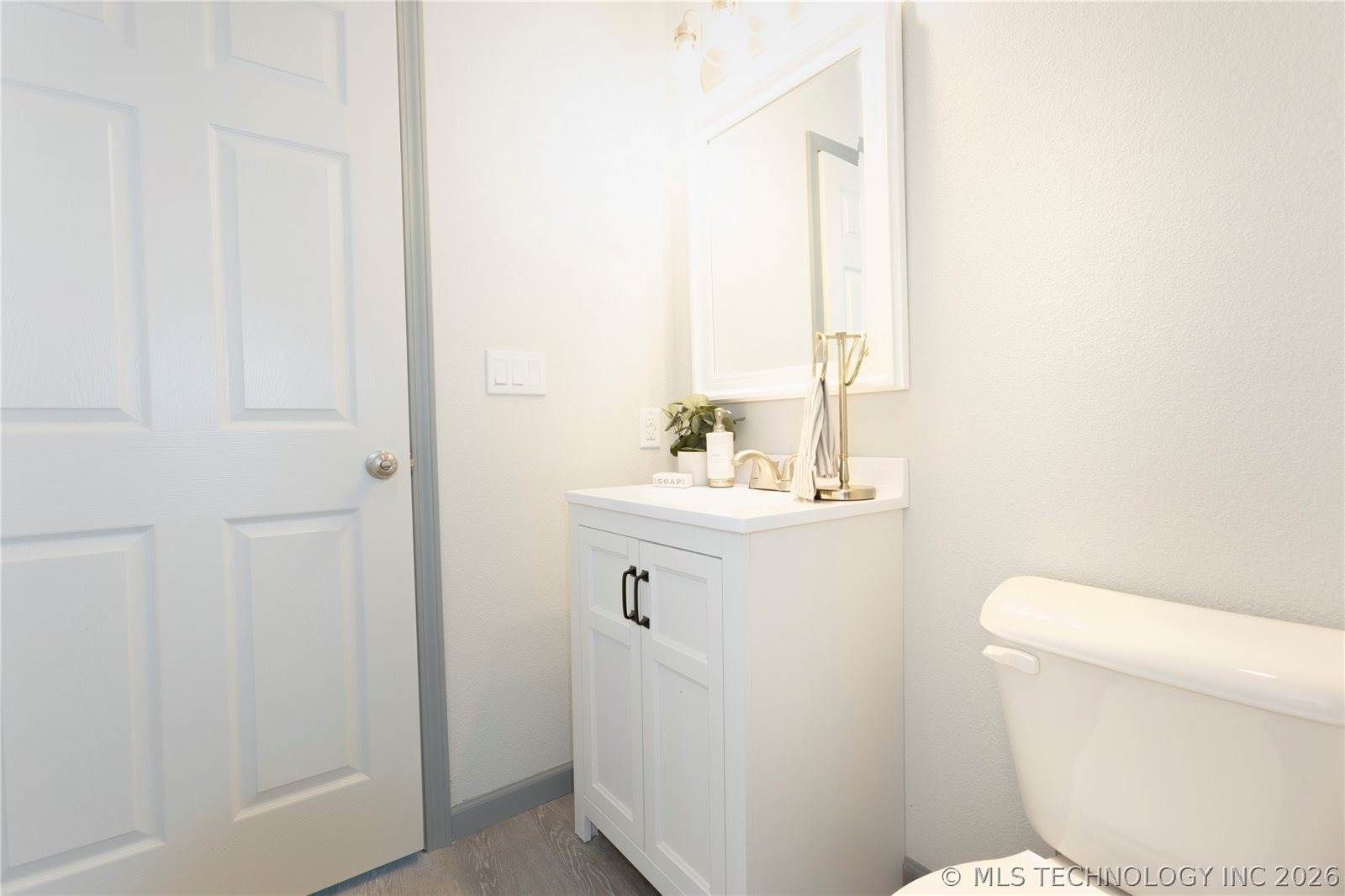 100 South 2nd Street, Haileyville, OK 74546