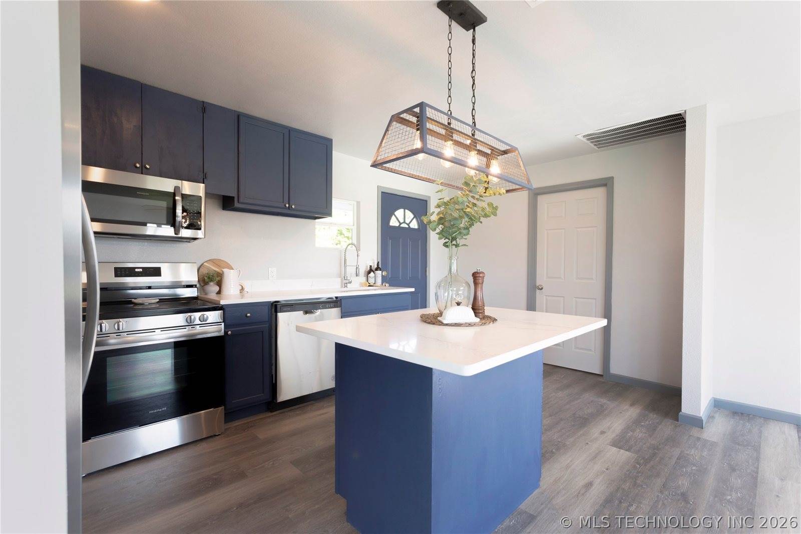 100 South 2nd Street, Haileyville, OK 74546