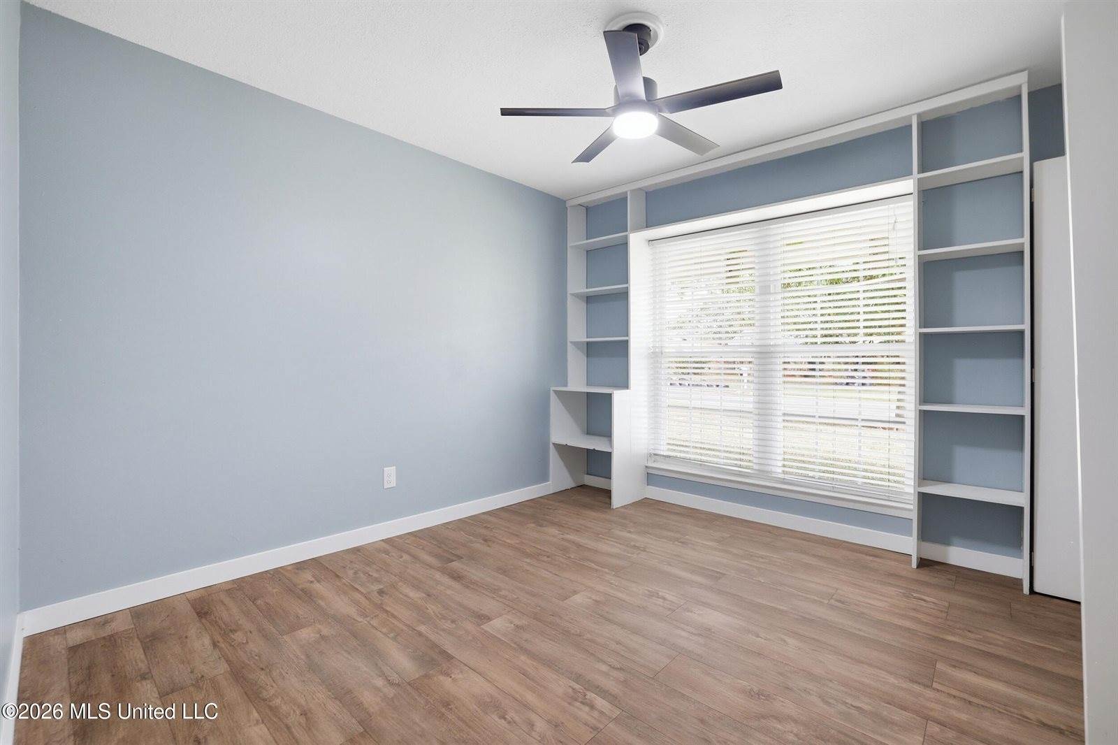 726 Sharon Hills Drive, Biloxi, MS 39532