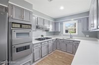 726 Sharon Hills Drive, Biloxi, MS 39532