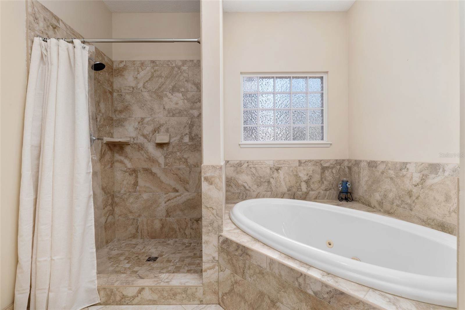 8031 SW 72ND Place, Gainesville, FL 32608