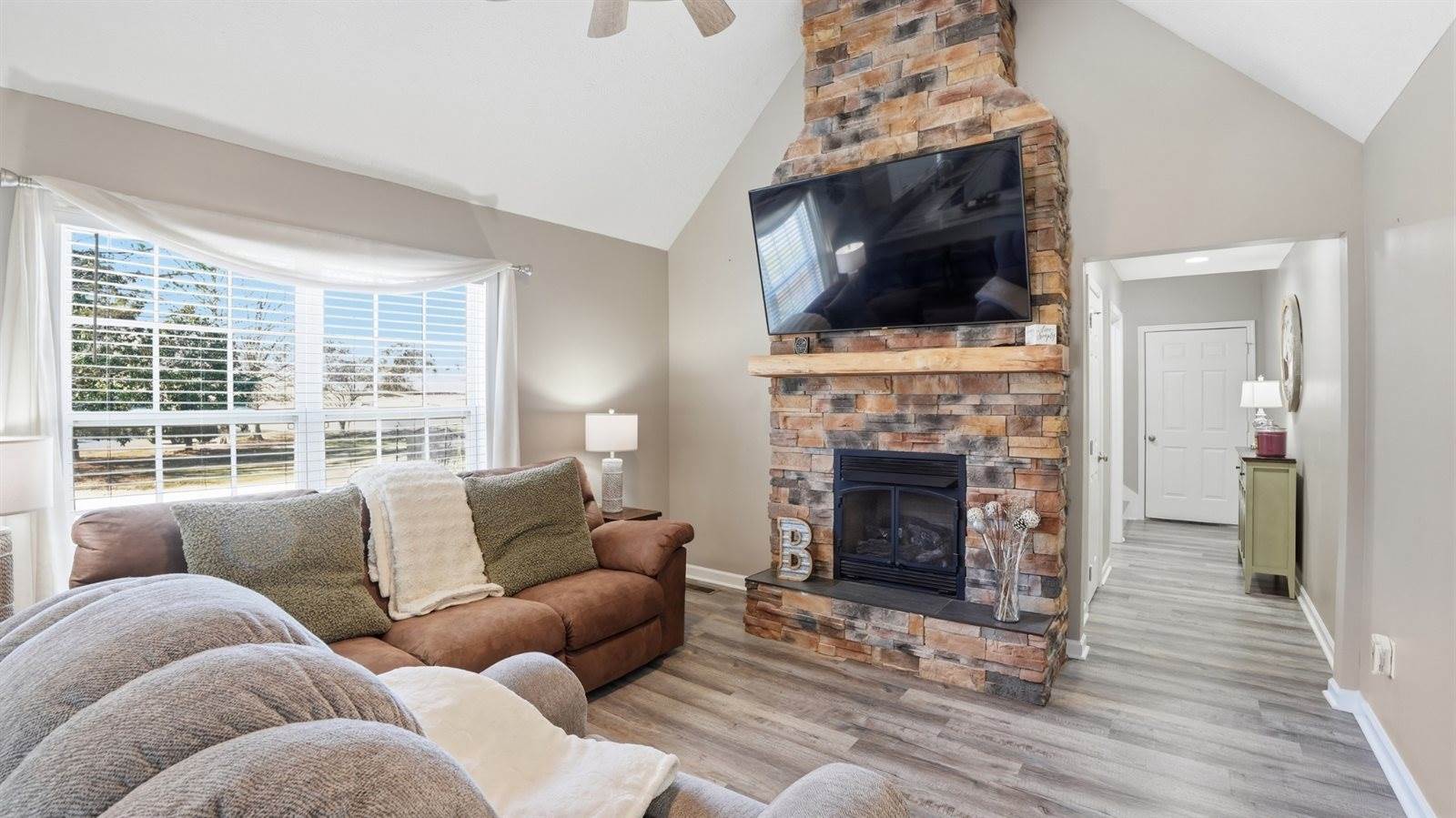 32 McGee Rd, McMinnville, TN 37110