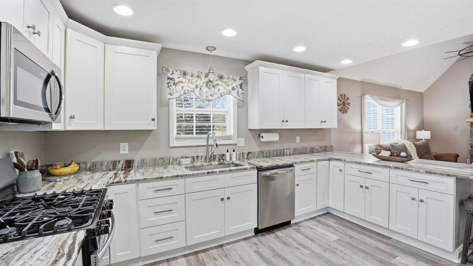 32 McGee Rd, McMinnville, TN 37110