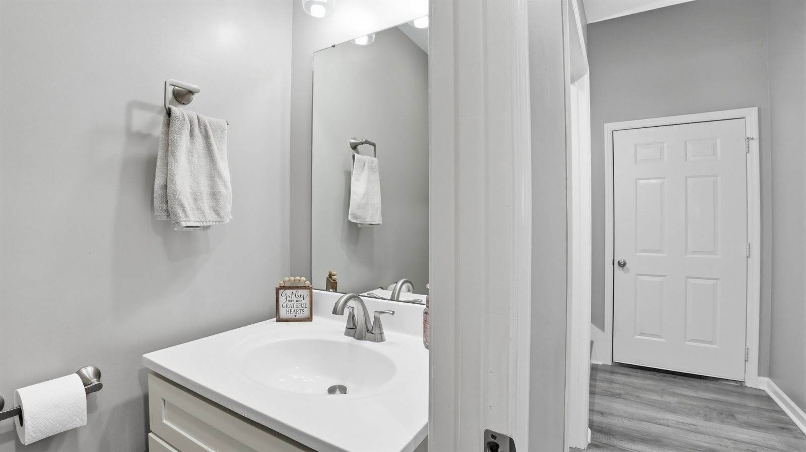 32 McGee Rd, McMinnville, TN 37110