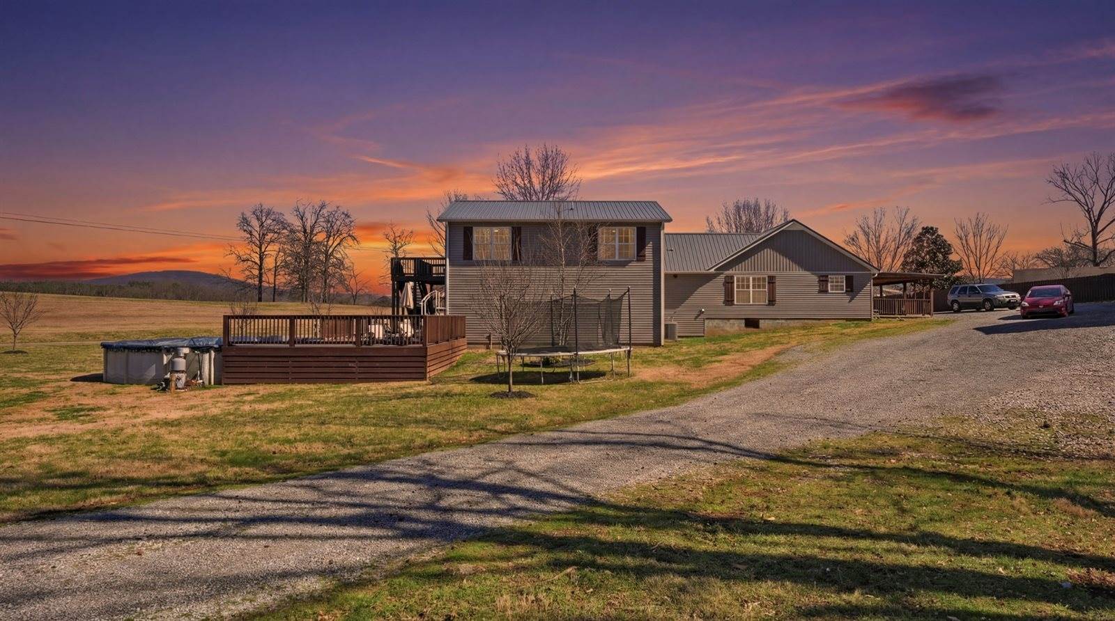 32 McGee Rd, McMinnville, TN 37110