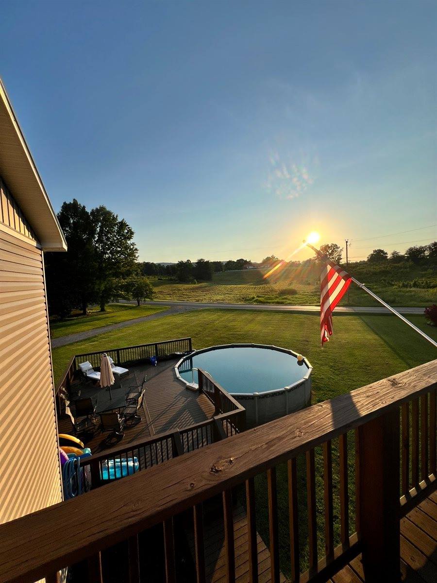 32 McGee Rd, McMinnville, TN 37110