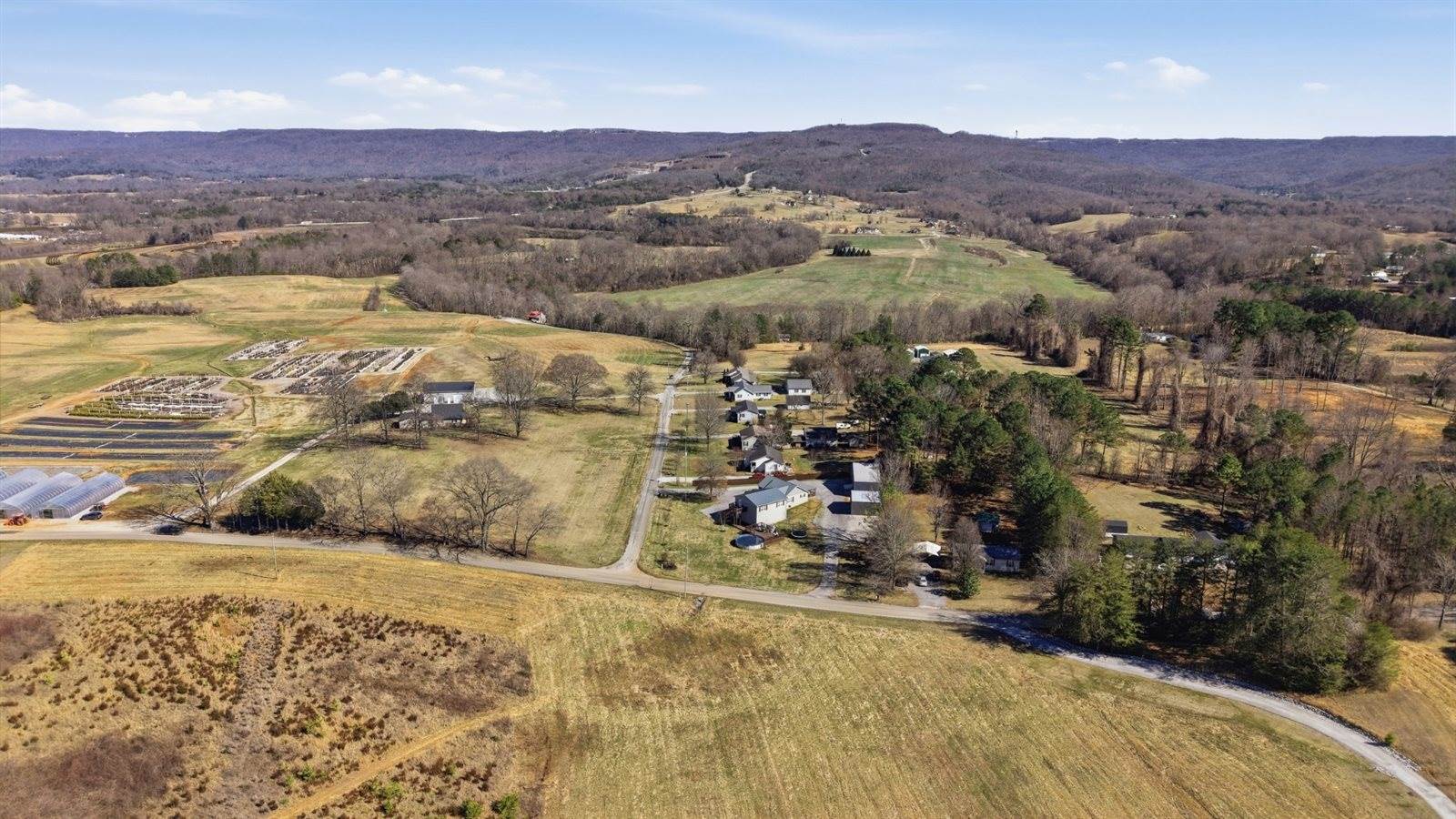 32 McGee Rd, McMinnville, TN 37110