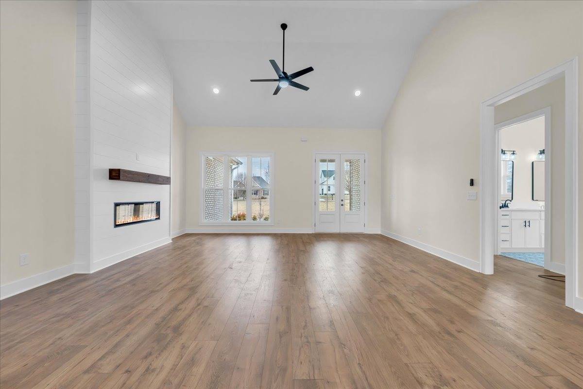 83 Hickory Grove Dr, Morrison, TN 37357