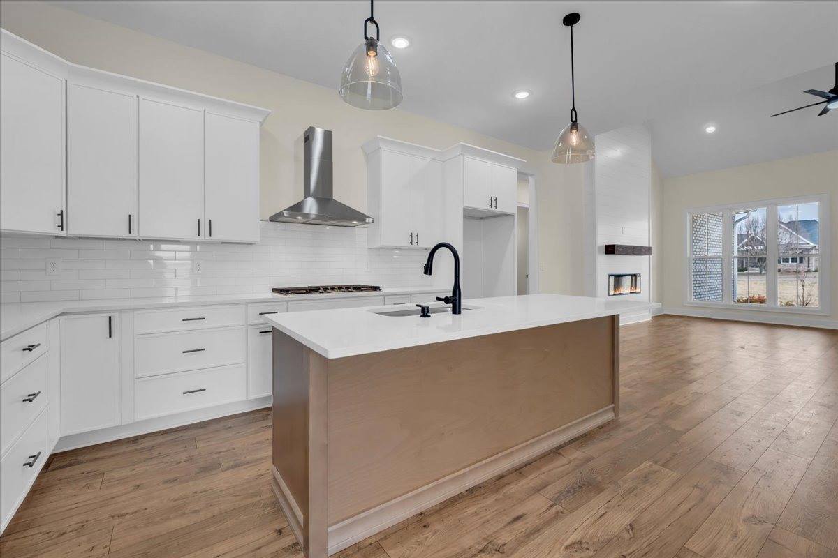 83 Hickory Grove Dr, Morrison, TN 37357