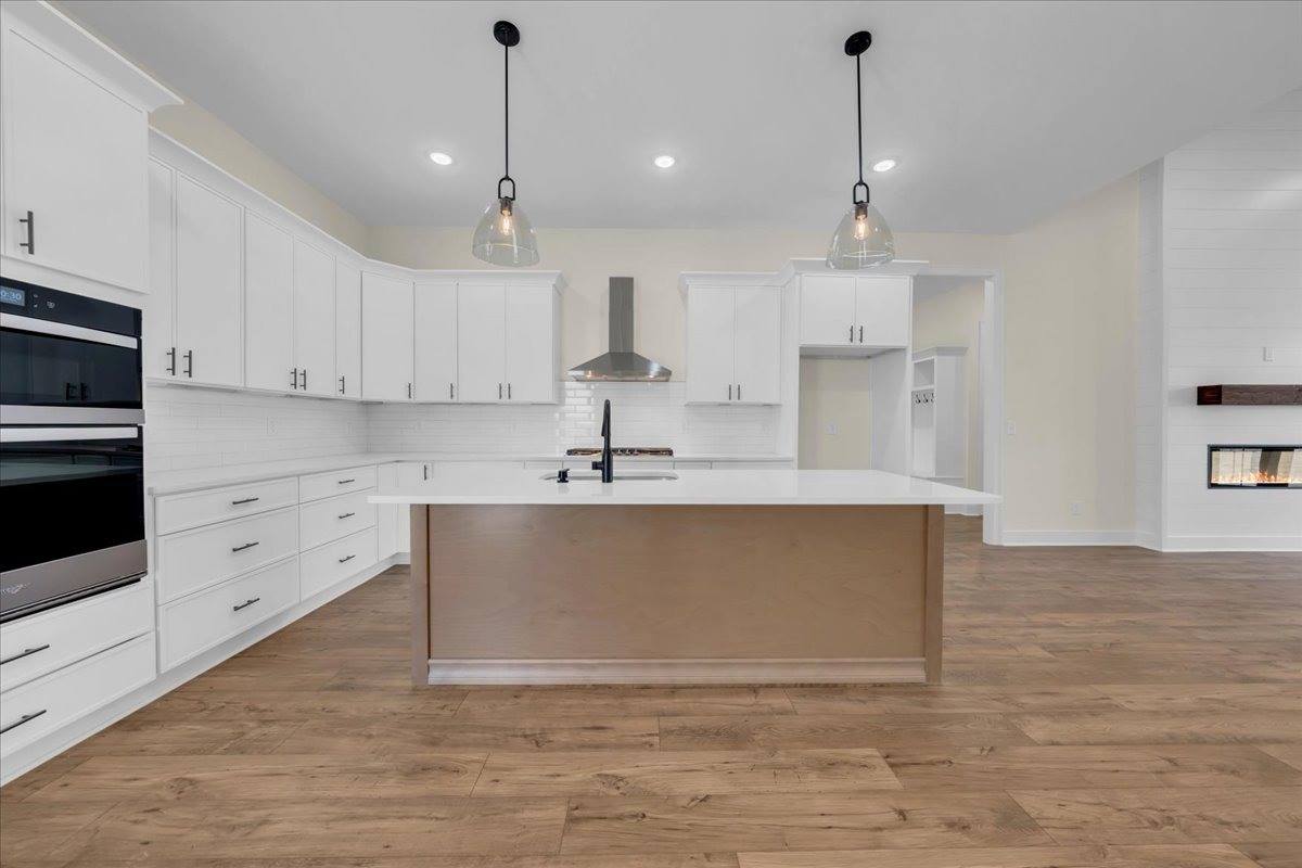 83 Hickory Grove Dr, Morrison, TN 37357