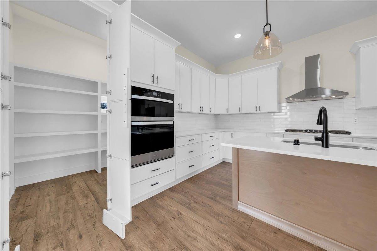 83 Hickory Grove Dr, Morrison, TN 37357