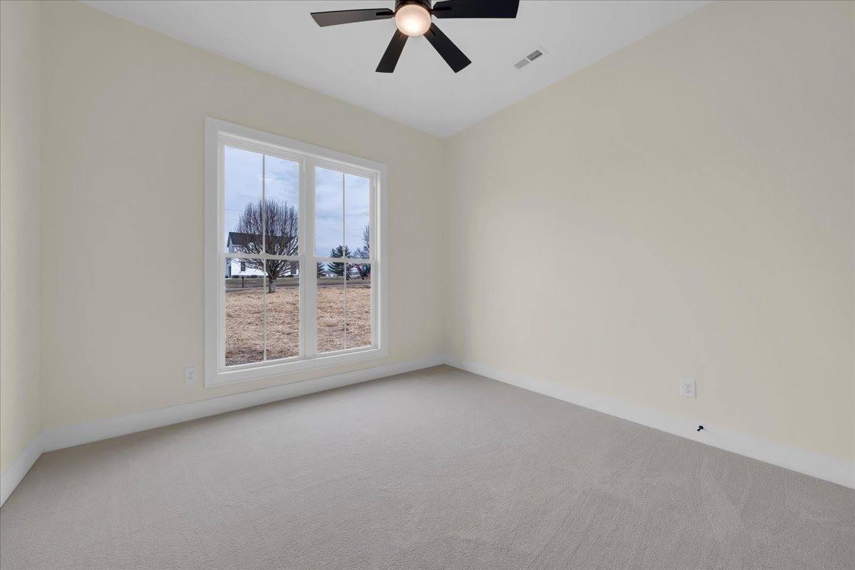 83 Hickory Grove Dr, Morrison, TN 37357