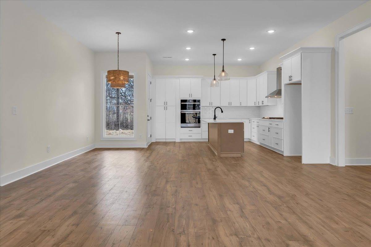 83 Hickory Grove Dr, Morrison, TN 37357