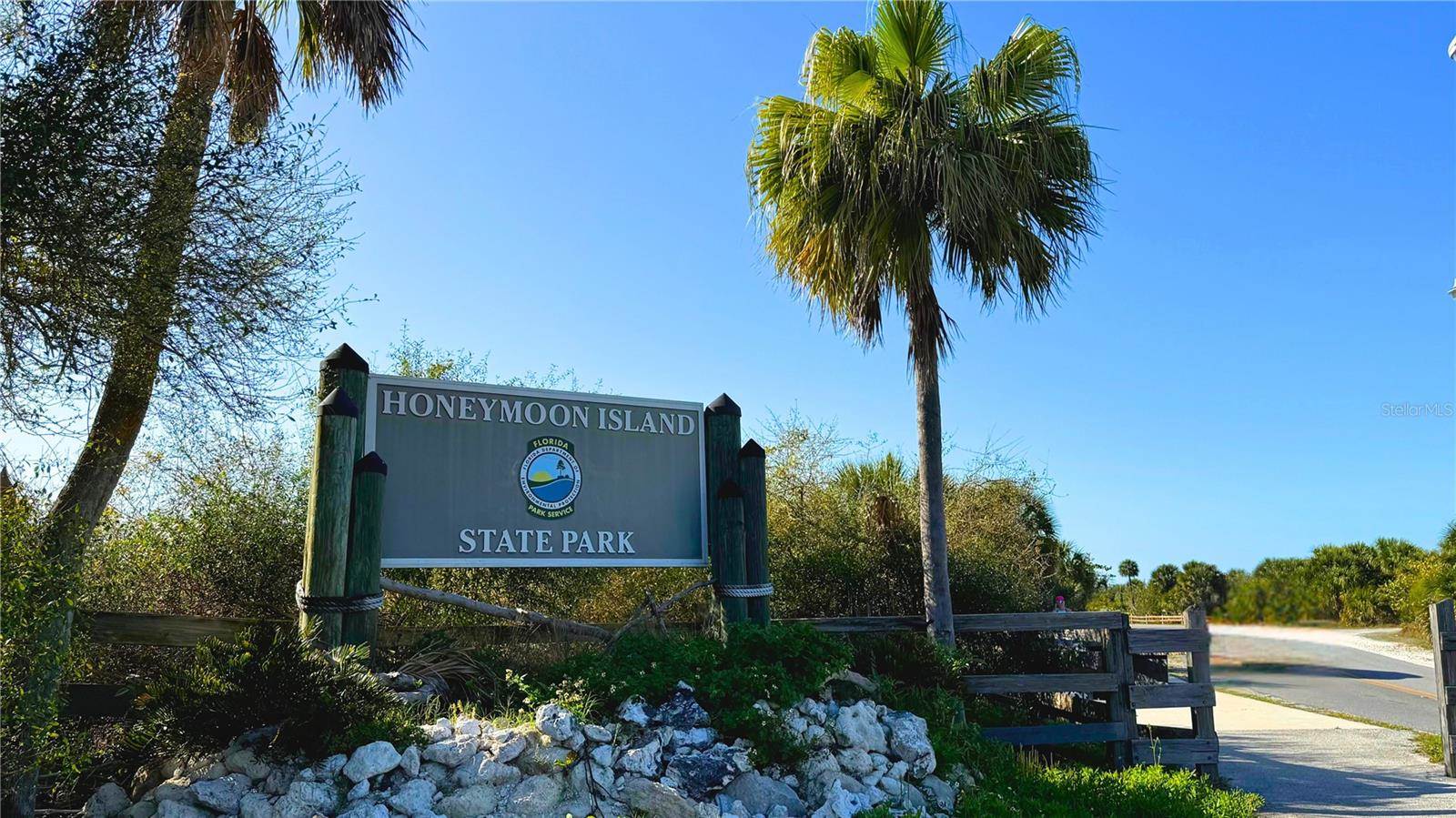 1220 Orange Avenue, Dunedin, FL 34698