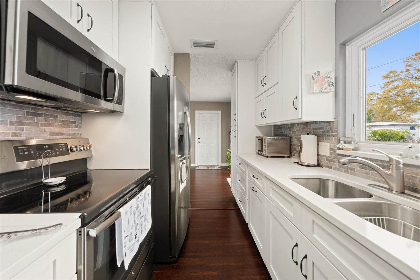 1339 Russell Drive North, Saint Petersburg, FL 33710