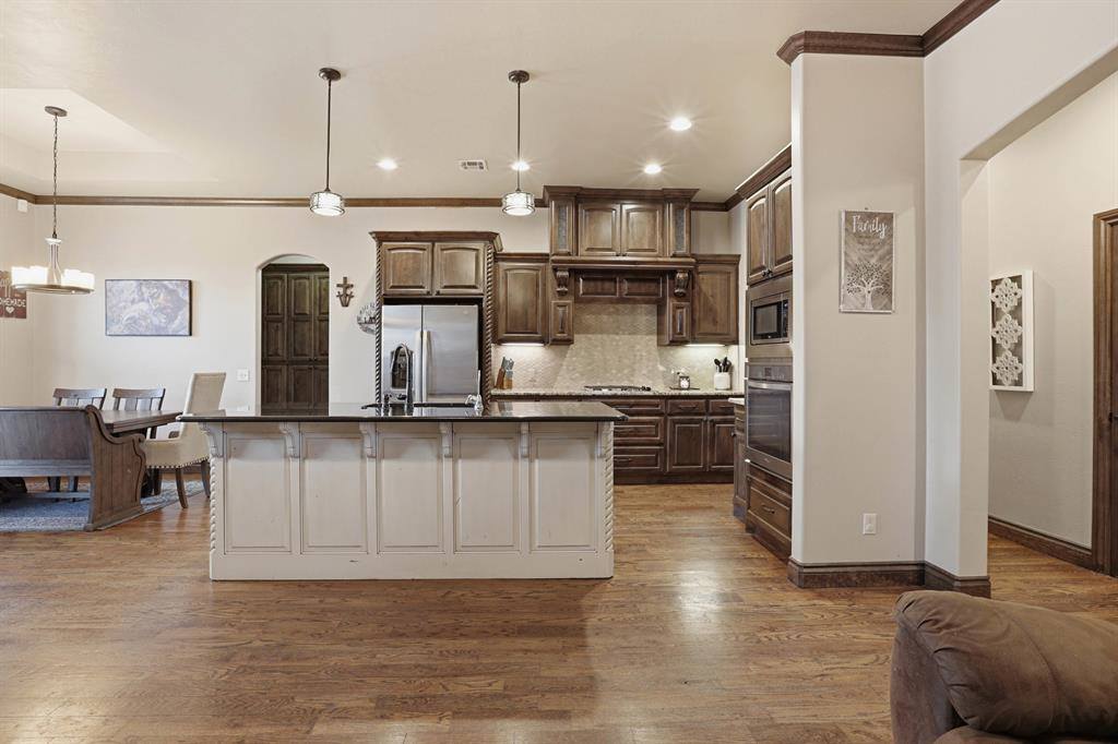 10904 SW 19th Street, Yukon, OK 73099