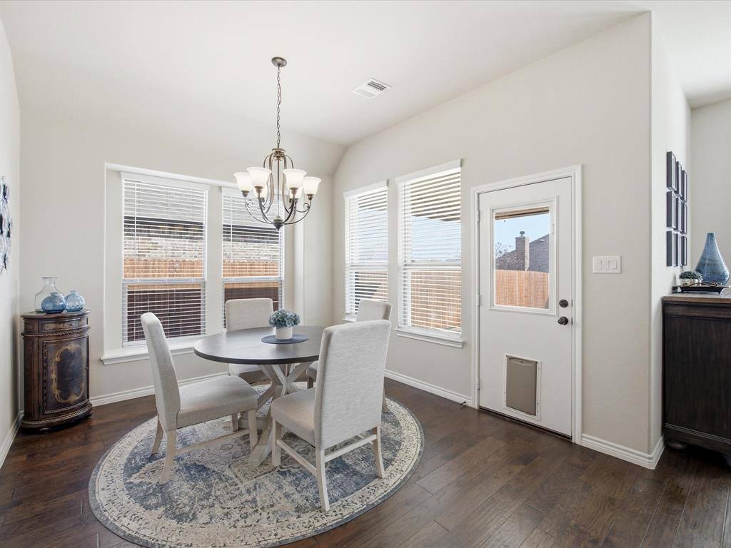 738 Larkspur Lane, Midlothian, TX 76065