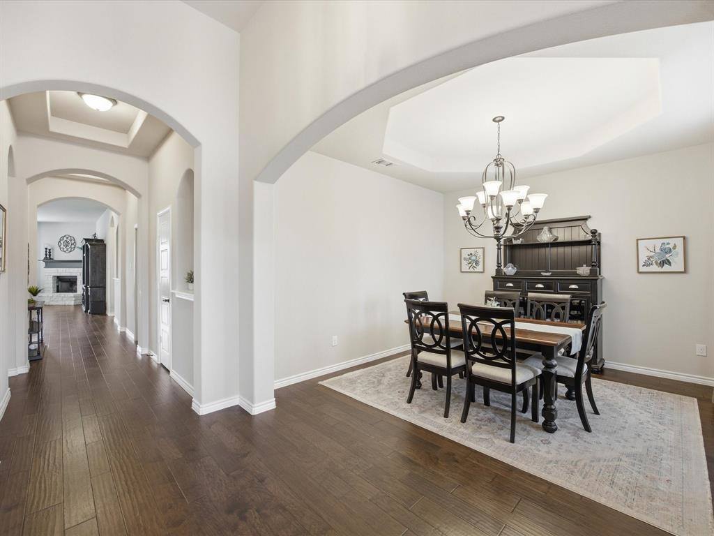 738 Larkspur Lane, Midlothian, TX 76065