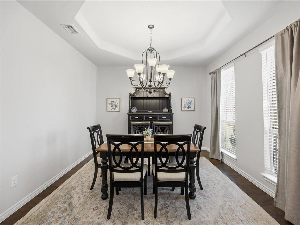 738 Larkspur Lane, Midlothian, TX 76065